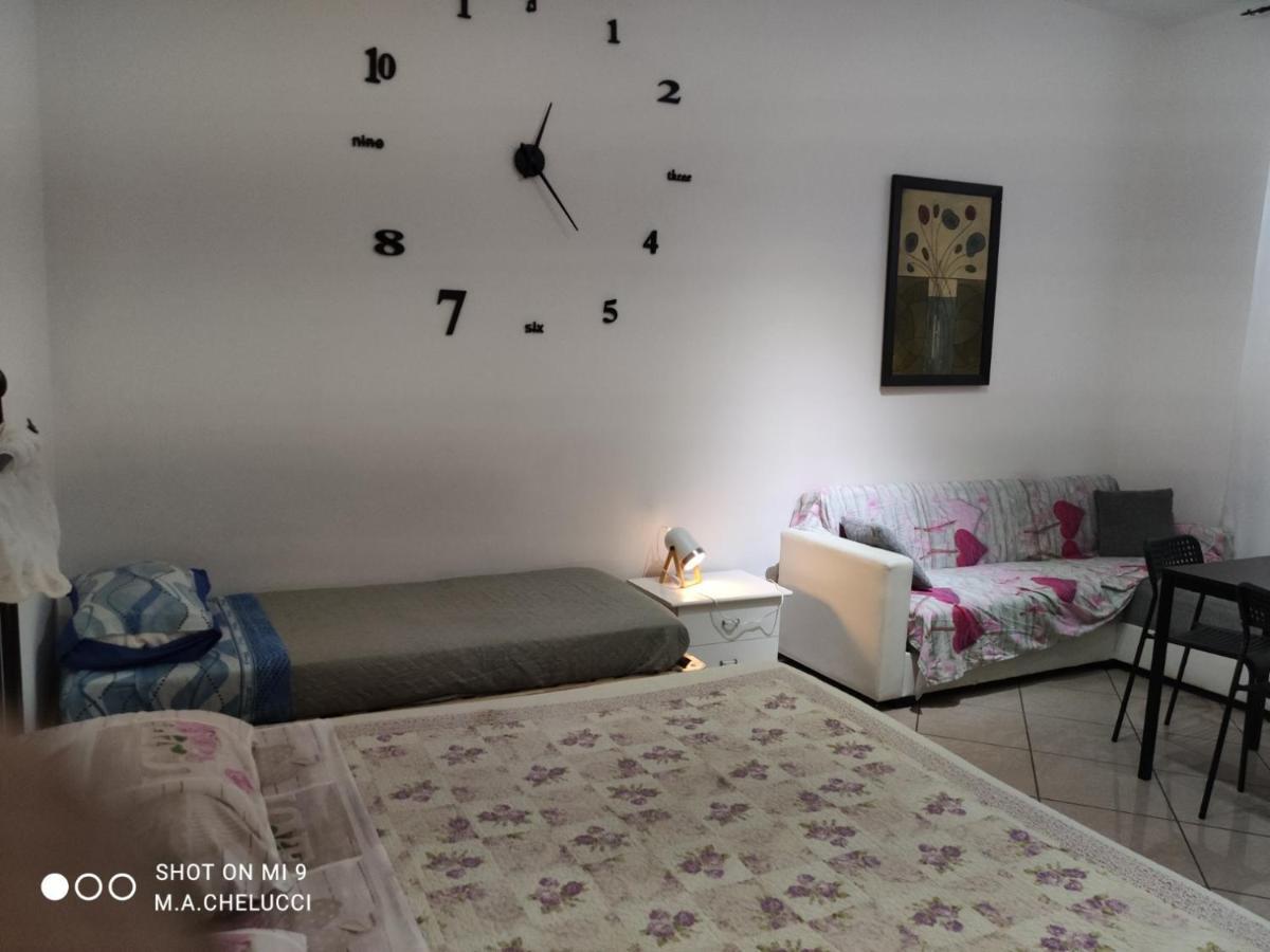 Casa L'Abbraccio Appartement Livorno Buitenkant foto