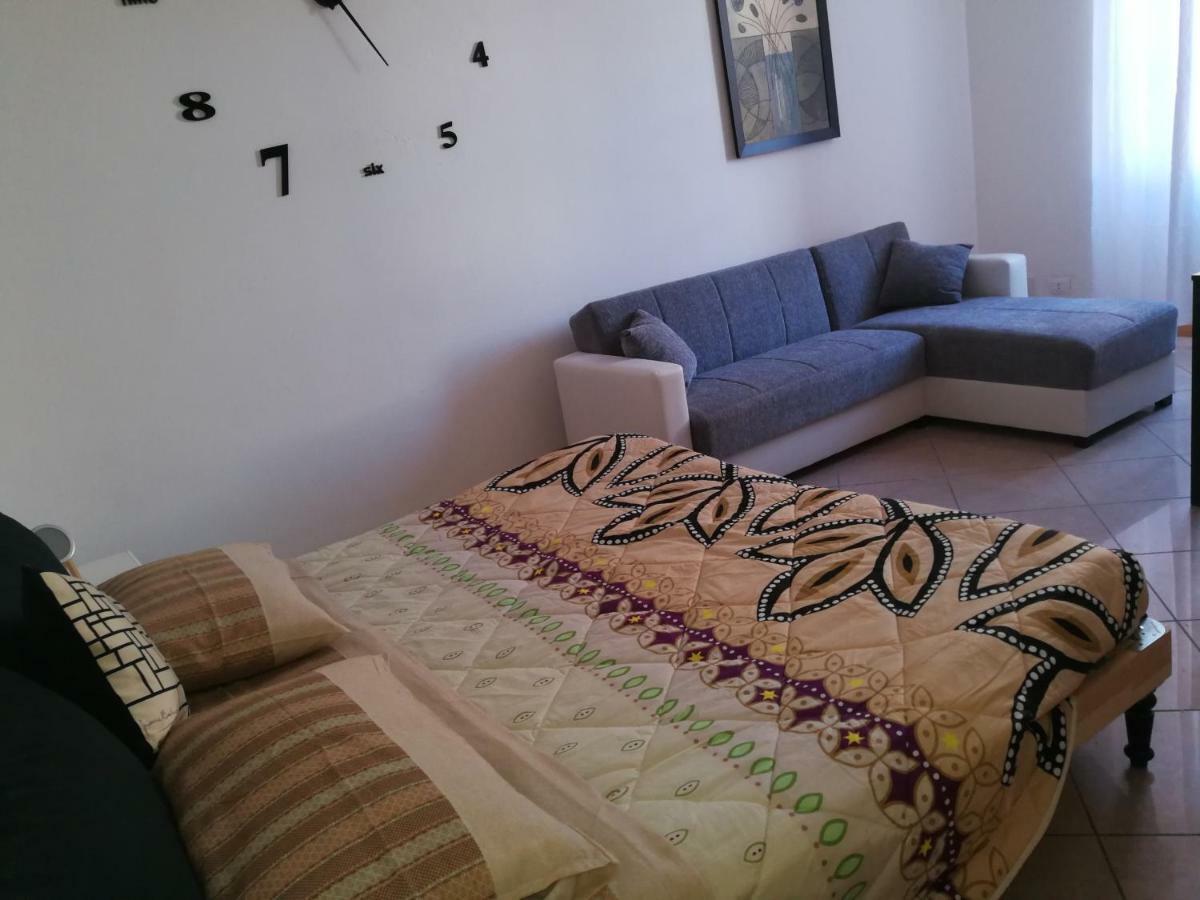 Casa L'Abbraccio Appartement Livorno Buitenkant foto